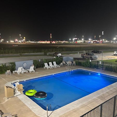 Regency Inn Tulsa Oakhurst Extérieur photo